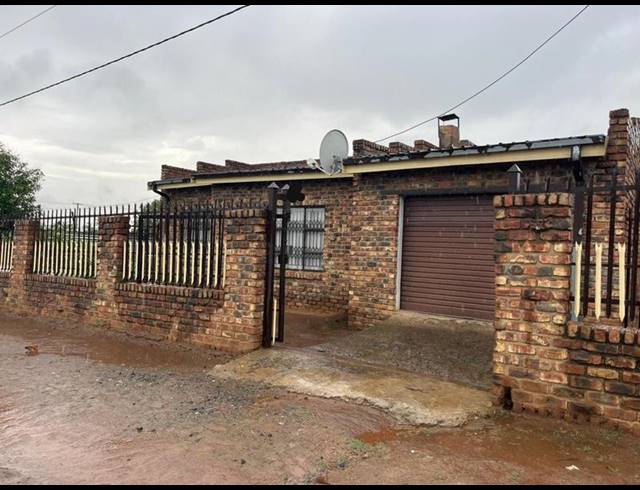 2 BEDROOM HOUSE FOR SALE IN MANGAUNG